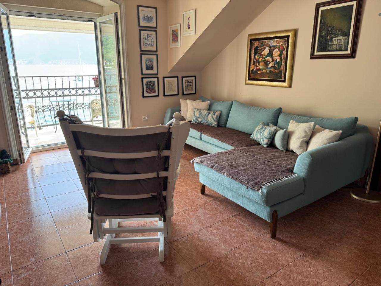 Apartment Lukiduki Kotor Bagian luar foto